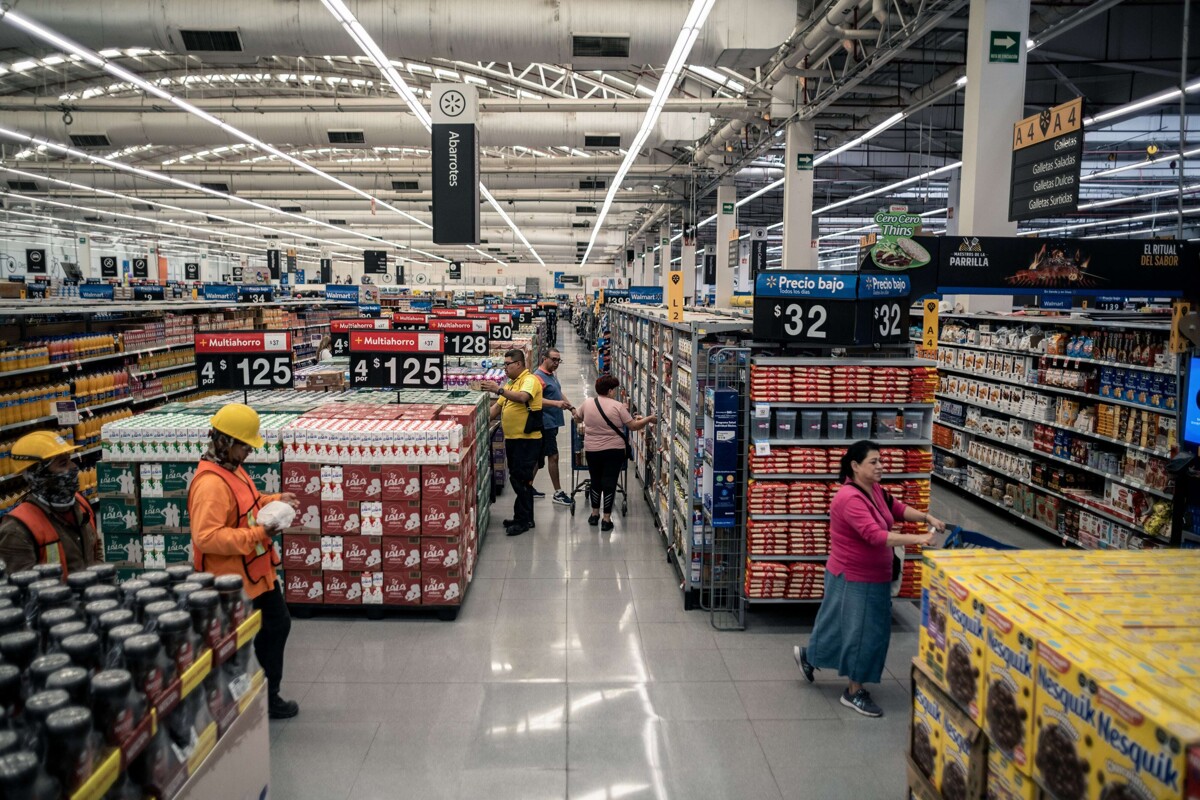 Mexico's Economic Situation: Inflation Growth and Oil Balance Deficit