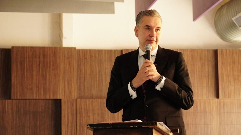 Senator Backs Monterrey Protest Against Insurance Companies