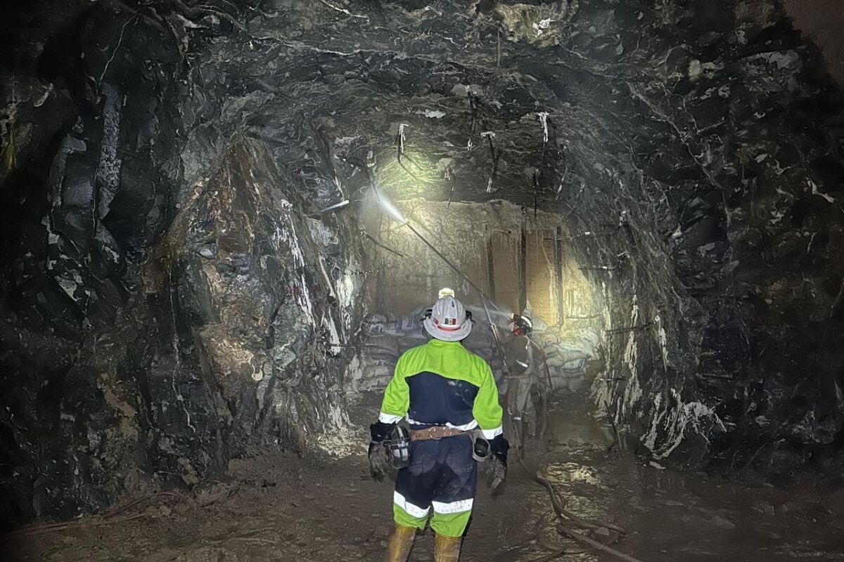 Спасательные работы на шахте в Синалоа