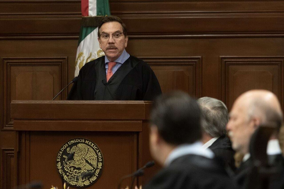 Controversy Over Supreme Court Invitations in Mexico