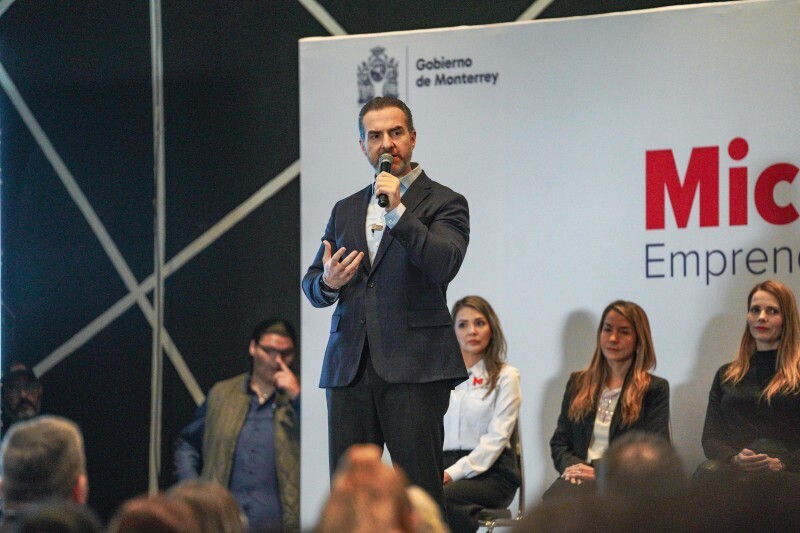 Мэр Монтеррея стремится к беспартийной кандидатуре, несмотря на поддержку PRI