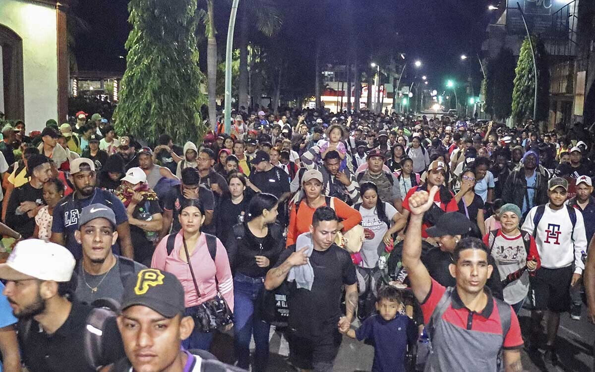 New Migrant Caravan Heads to Mexico City Amid Tightened US Policies