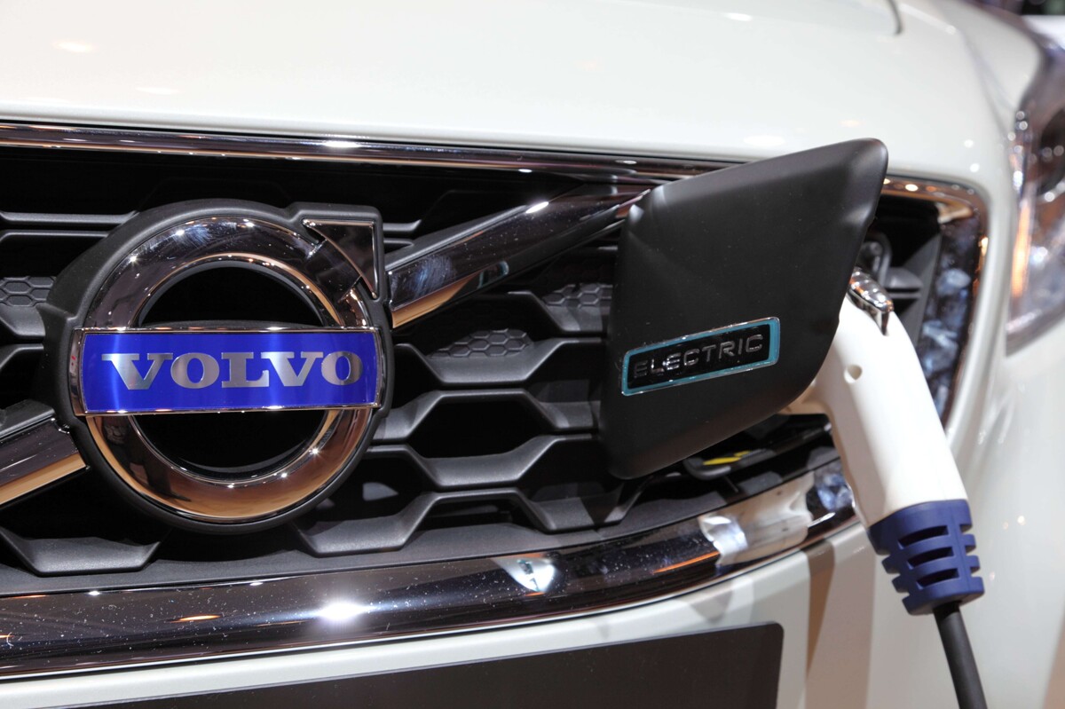 Инвестиции Volvo улучшают экономику в Циенеге де Флорес