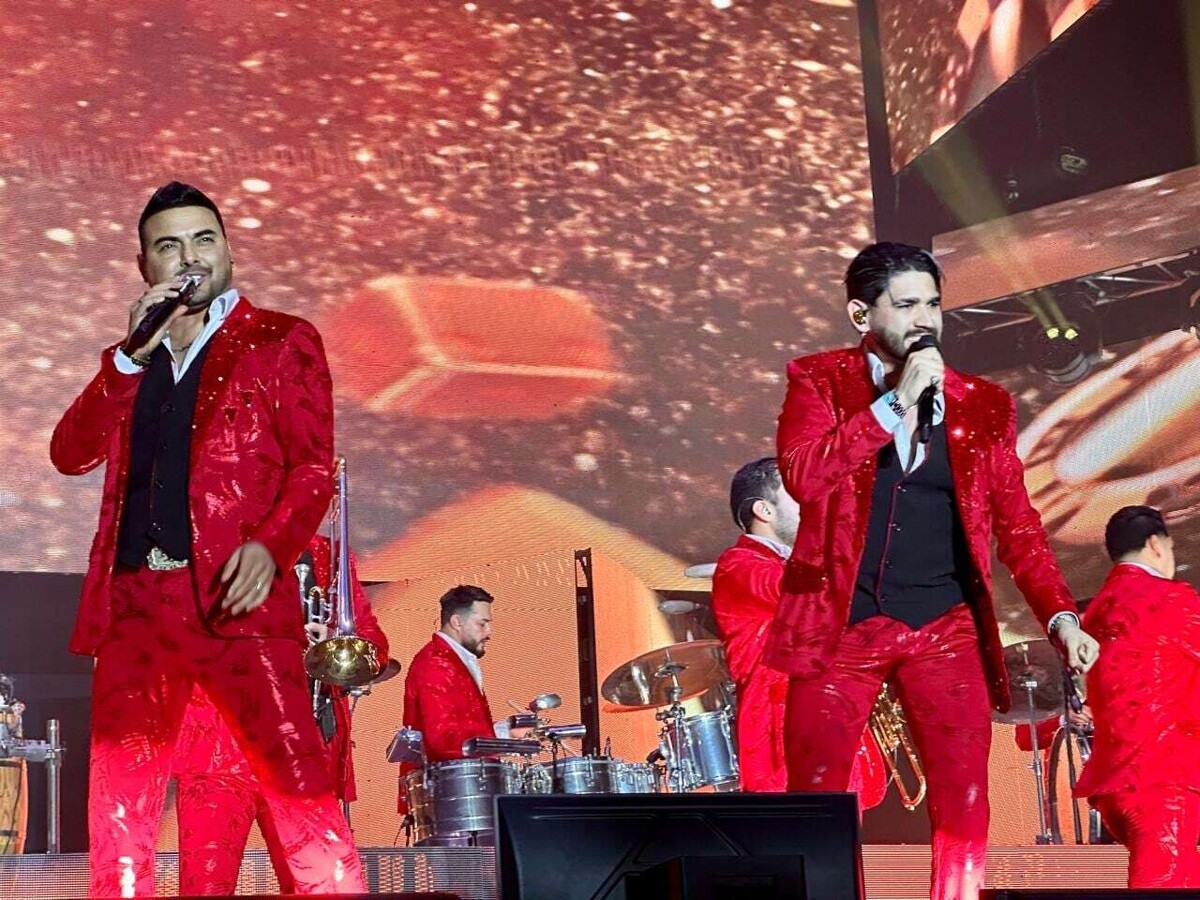 Banda El Recodo блистает на Arena Ciudad de México