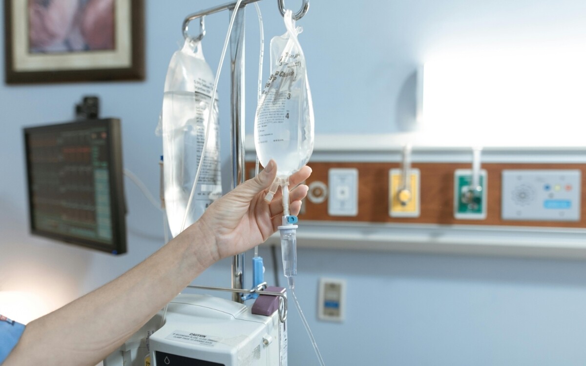 Six Die After Vitamin Infusions at Homeopathic Clinic