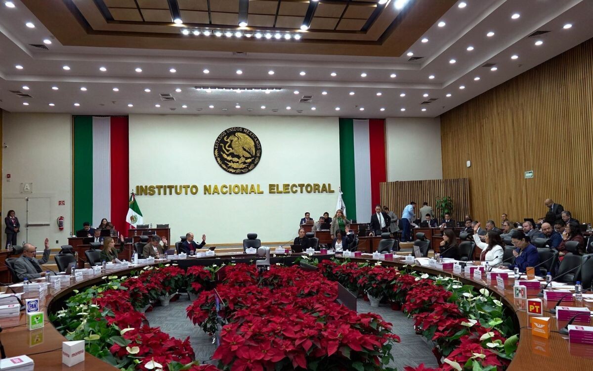 Члены INE дистанцировались от спорного контракта на документальный сериал