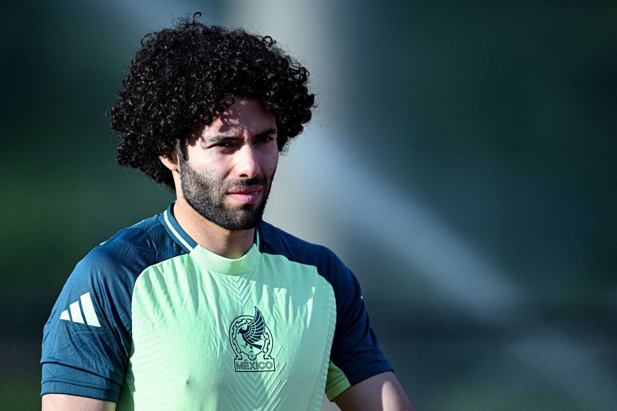 Mexican Footballer's World Cup Hopes Dim After Second Surgery