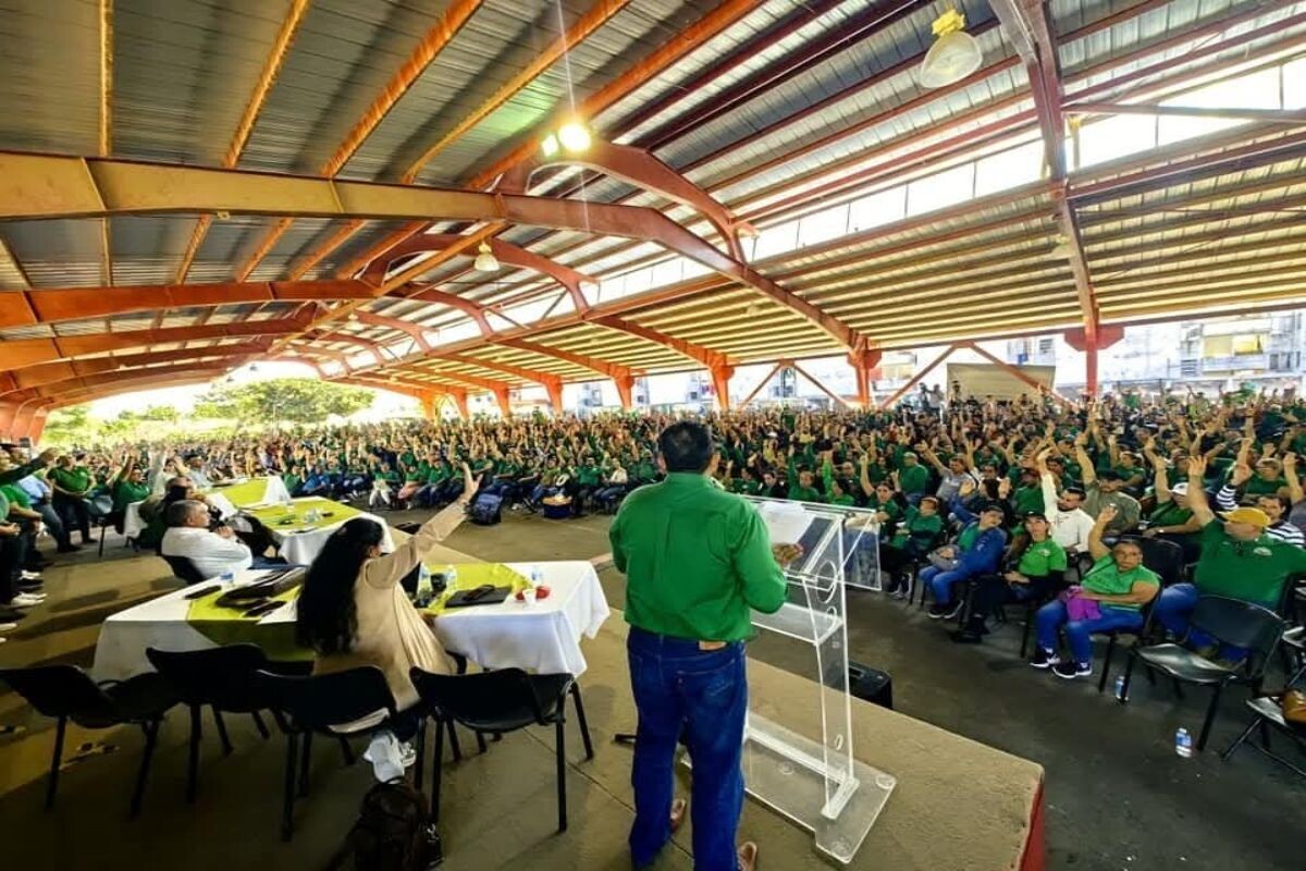 纳亚里特工会警告快速养老金改革的风险