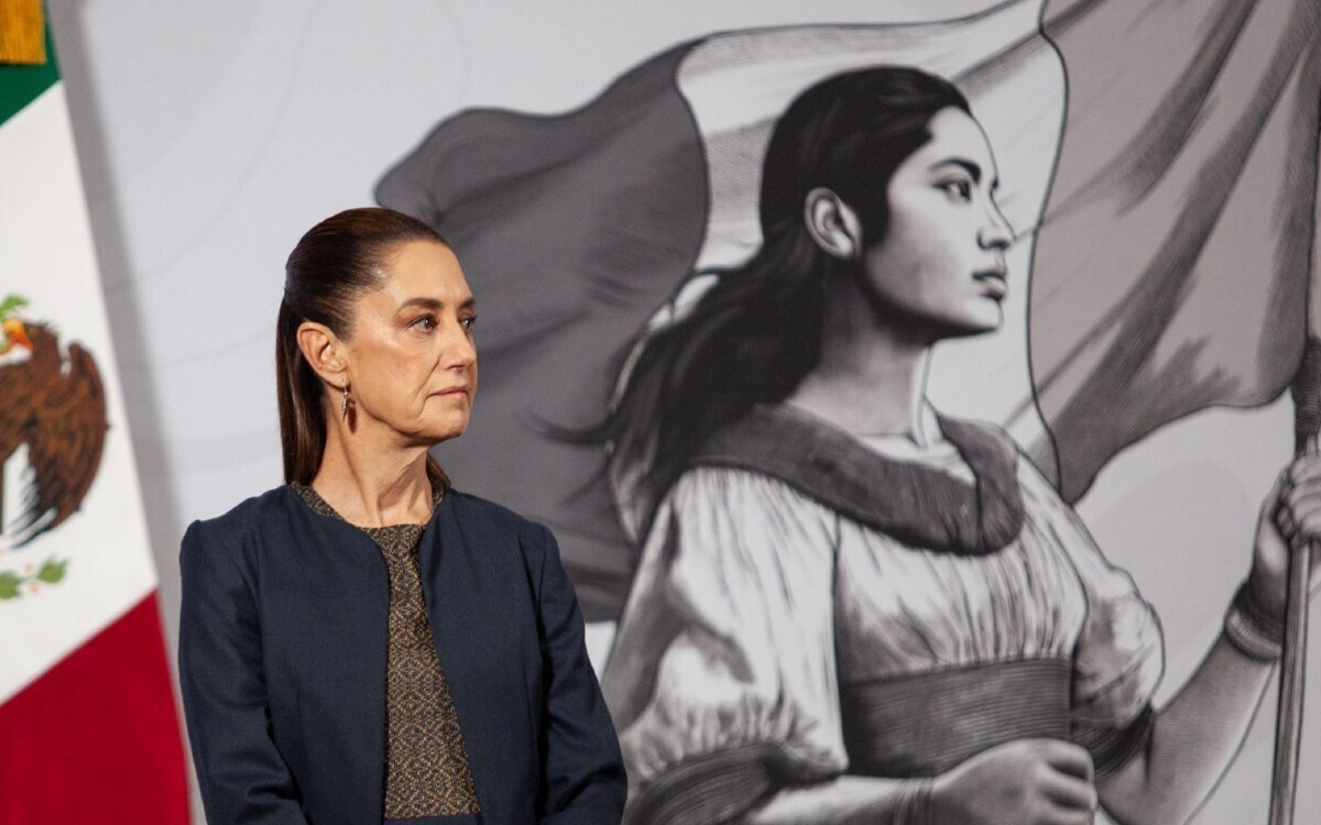 Мексика отвергла объявление своей президента персоной нон грата в Перу