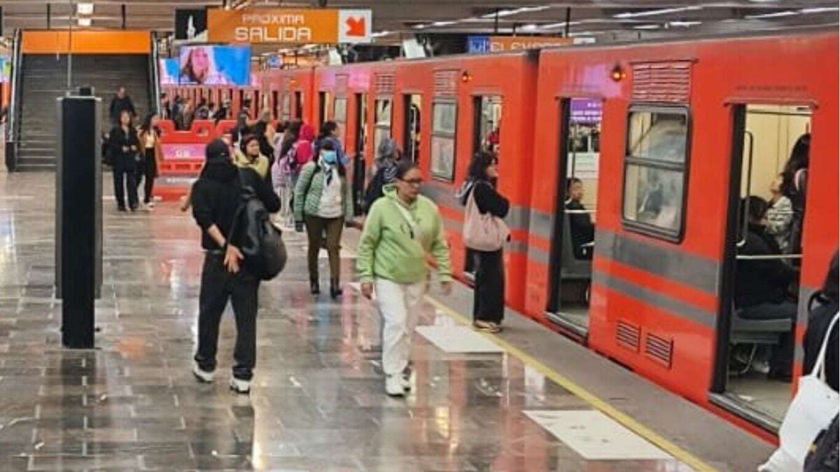 Demoras masivas en el Metro de la Ciudad de México