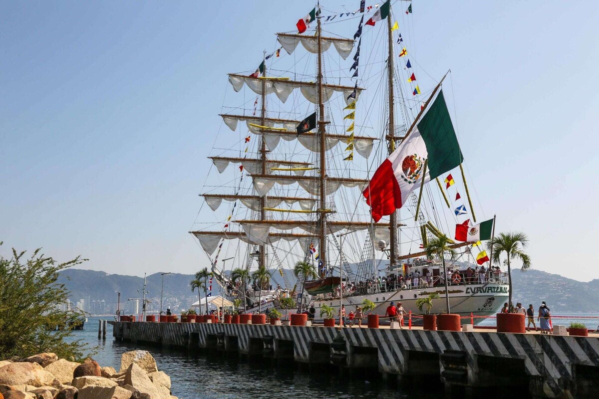 Senado mexicano aprueba la salida del Buque-Escuela Cuauhtémoc