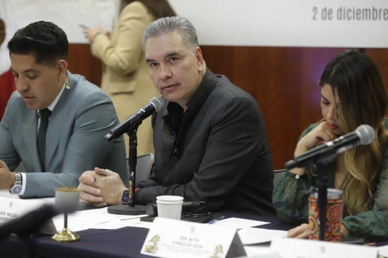 Internal Party Split in Mexico: Support for Senator Not Unanimous