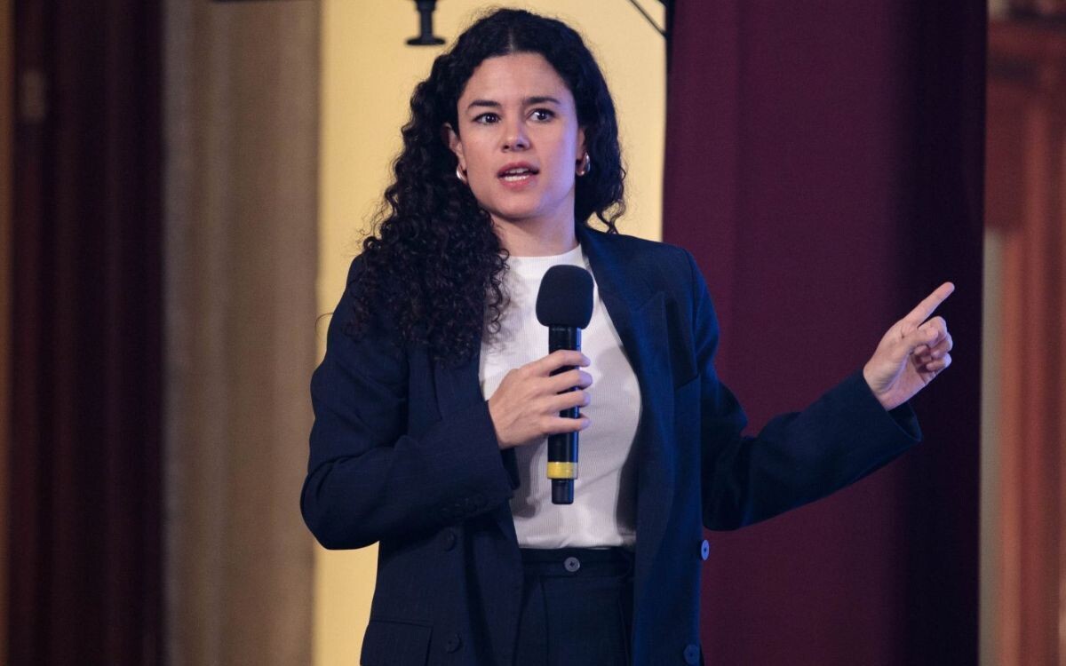 Rumores о resignación Луисы Марии Алькальде