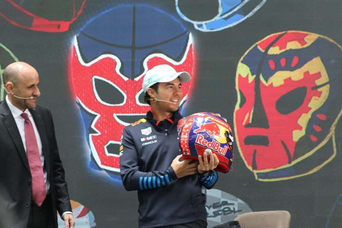 Checo Pérez Presents Special Helmet for Mexican GP