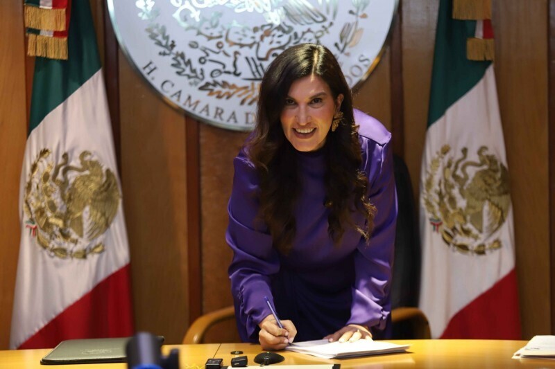 Kenia López Rabadán Confirms Receipt of Electoral Reform Initiative in Mexico