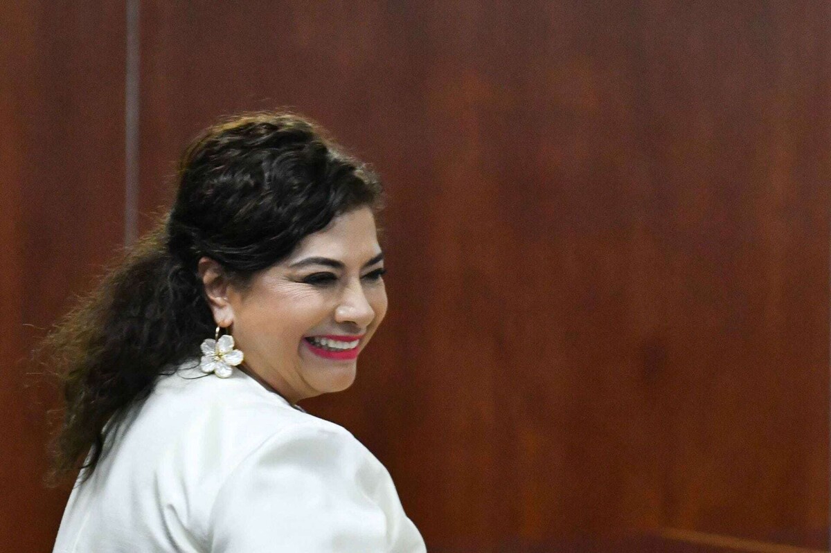 Клара Бругада вступает в должность губернатора CDMX