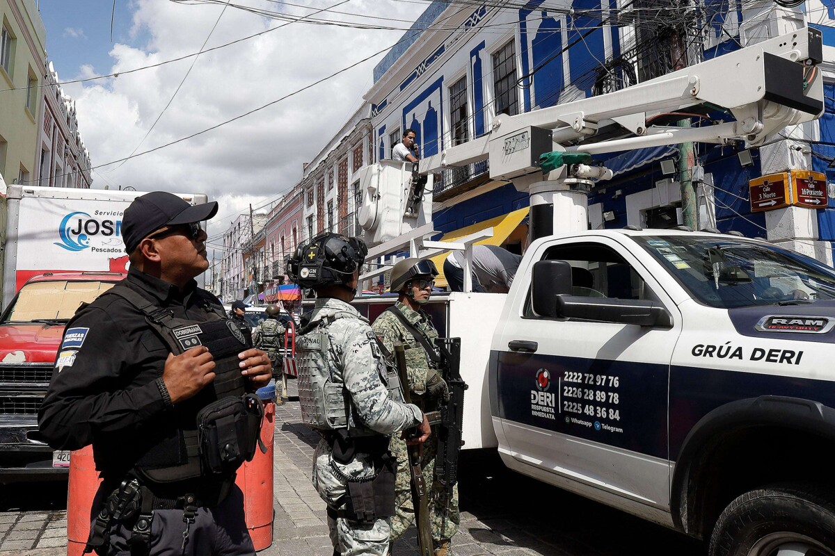 Removal of Illegal Cameras in Puebla