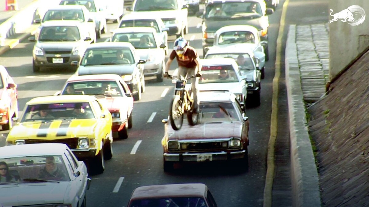 How Julien Dupont 'Crushed' Cars in Mexico City and Lived to Tell the Tale