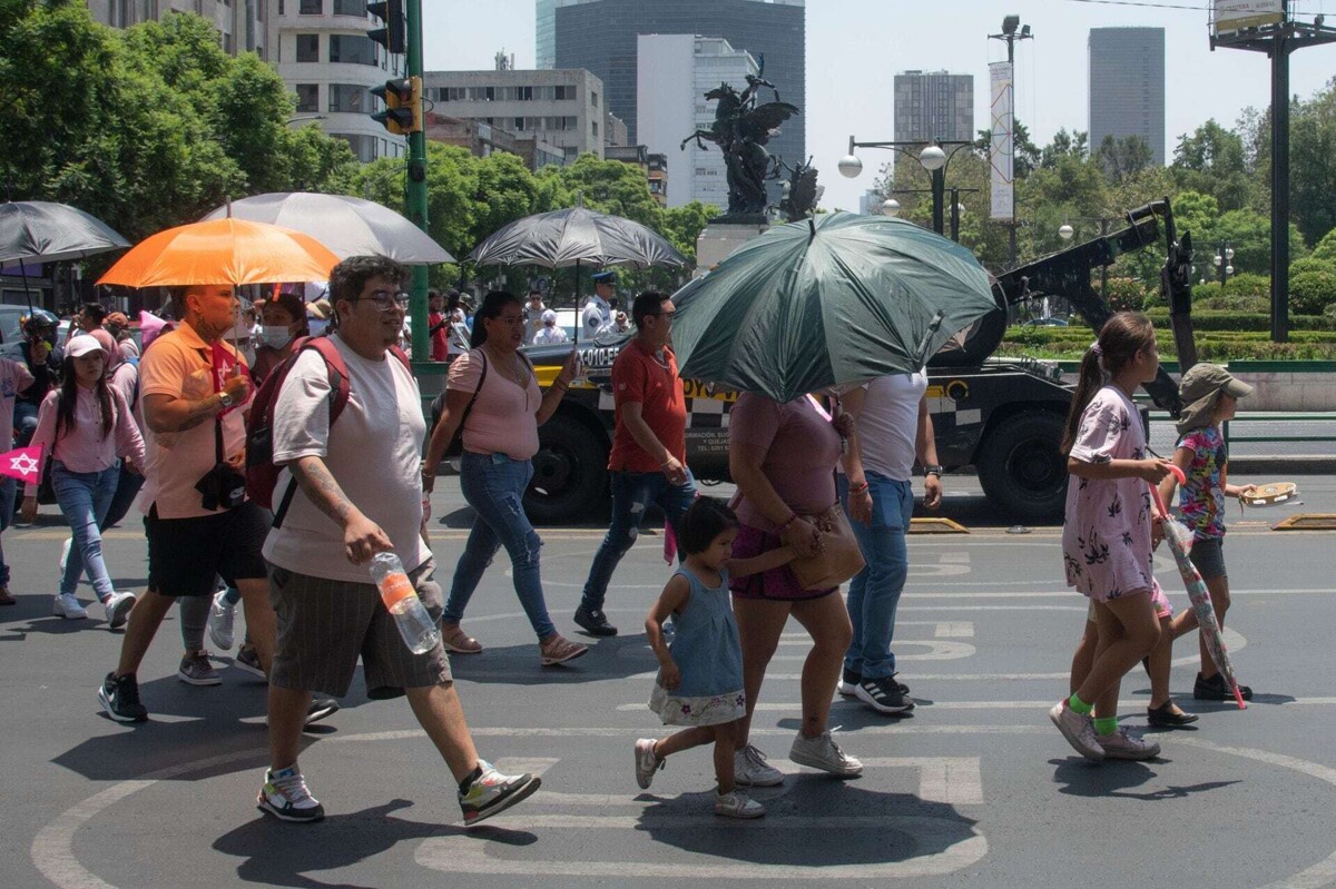 Prediction of Five Heat Waves in Mexico City