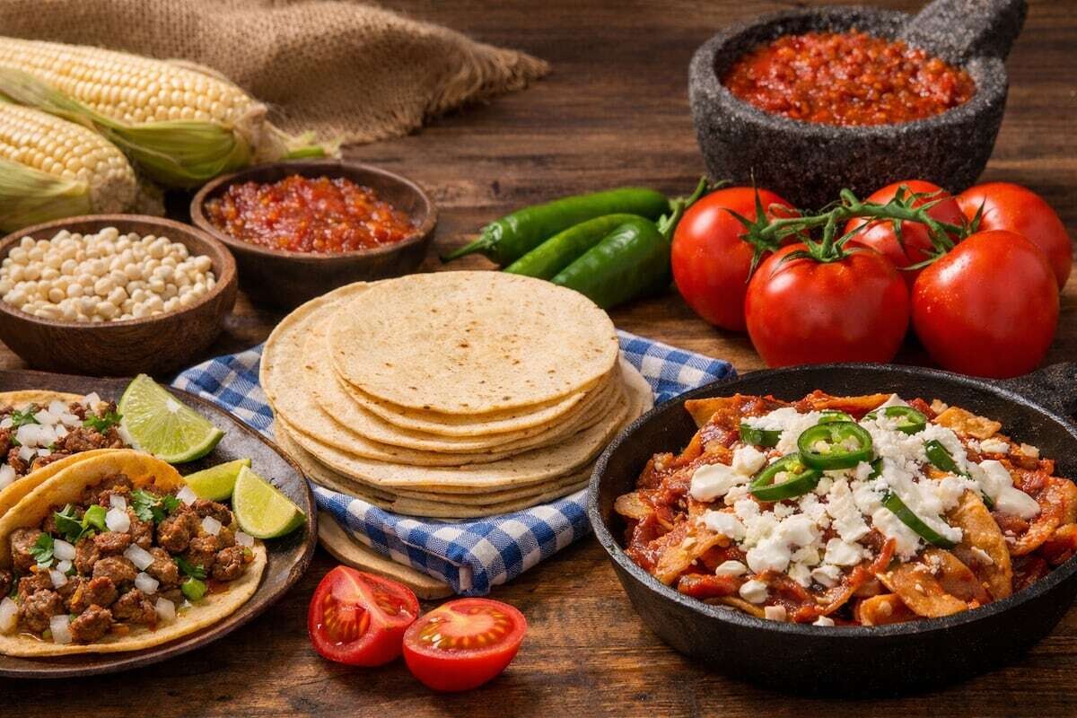 Presidenta de México asegura que no hay razón para que suba el precio de la tortilla