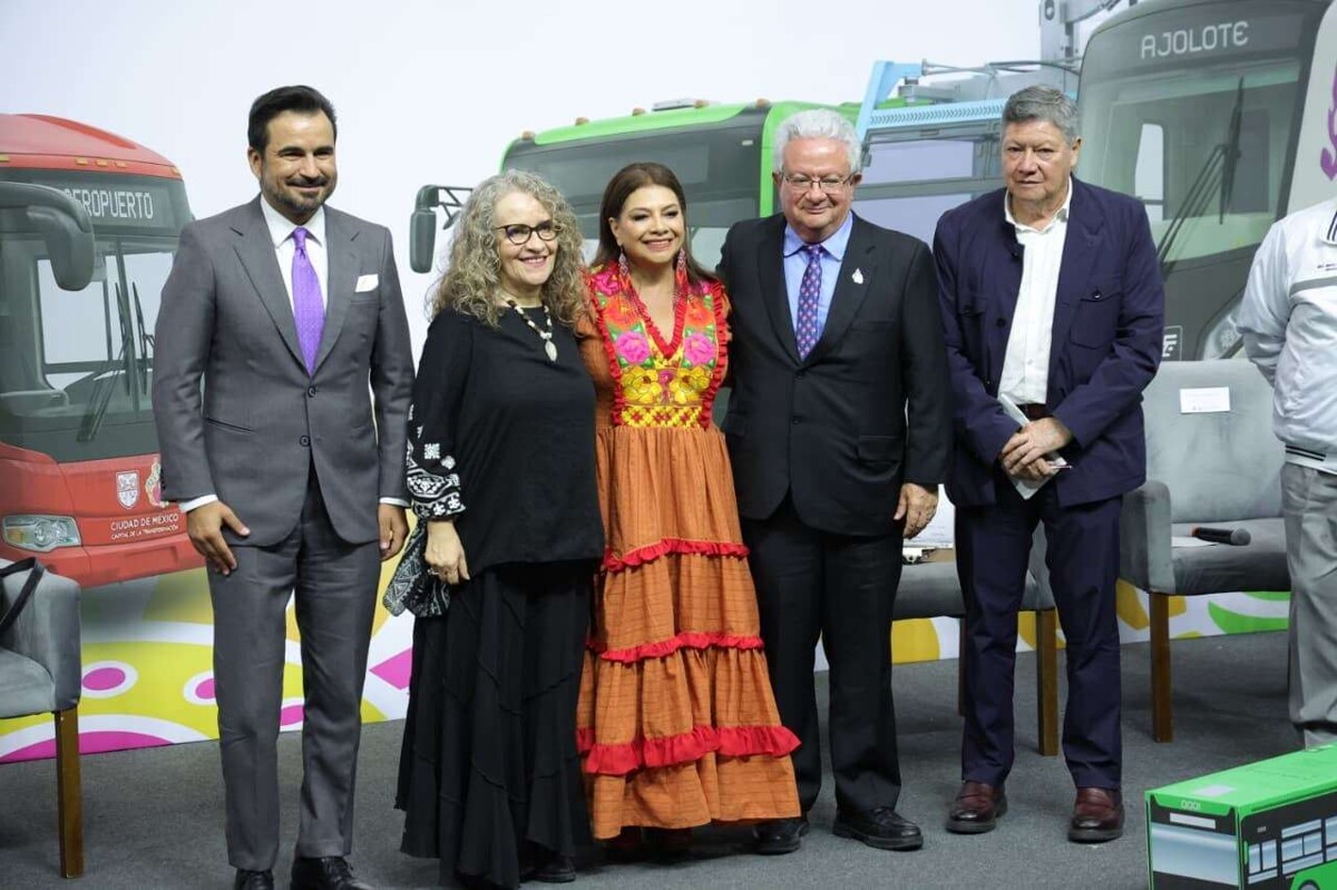 Кабинет Мехико: уход Дамиан и приход Янеса