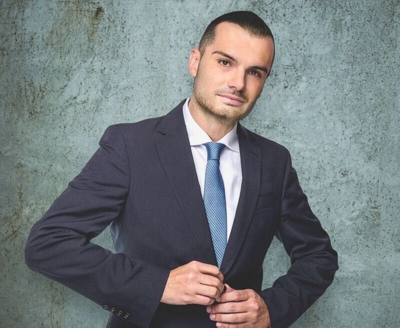 Jorge Triana Tena's Career Profile