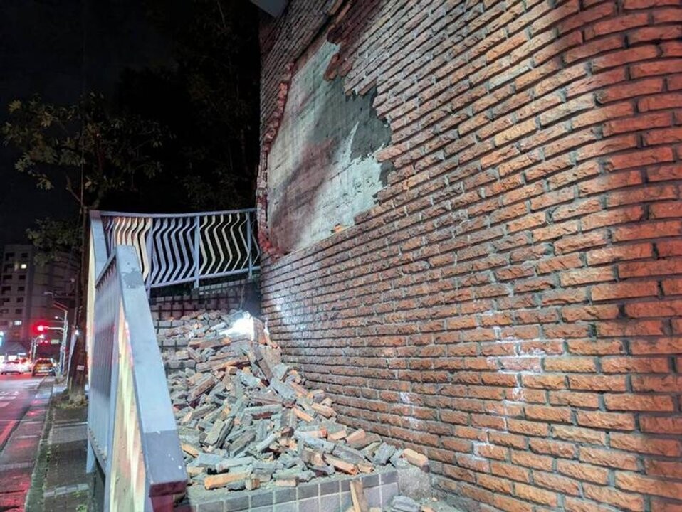 Strong Earthquake in Mexico: Two Dead