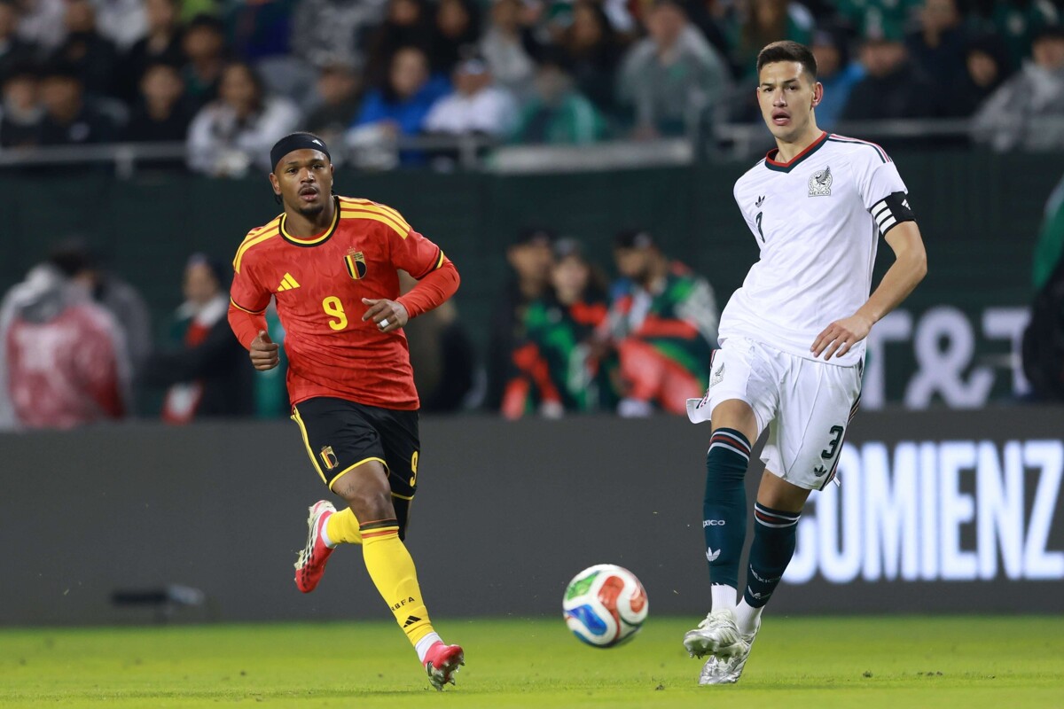 César Montes Close to Return to Liga MX