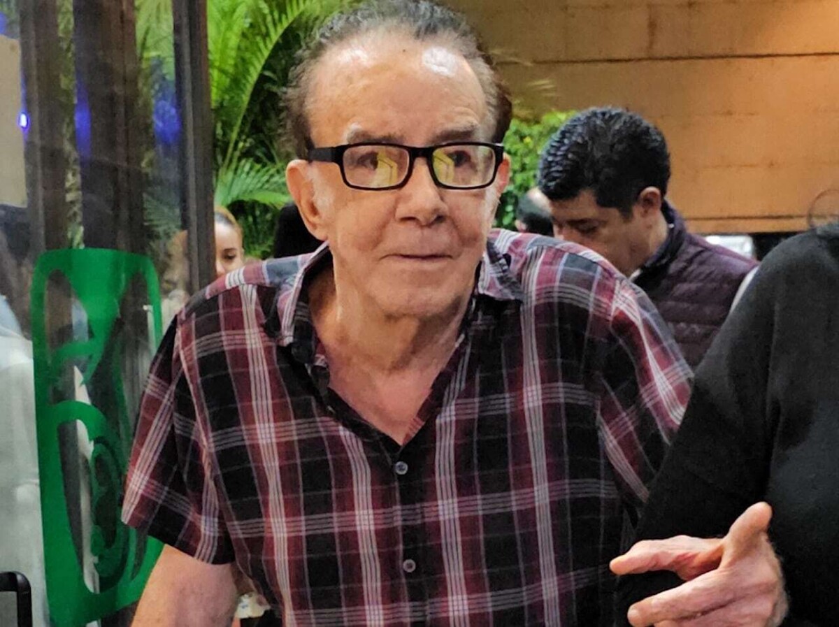 墨西哥演员毛里西奥·埃雷拉庆祝92岁生日