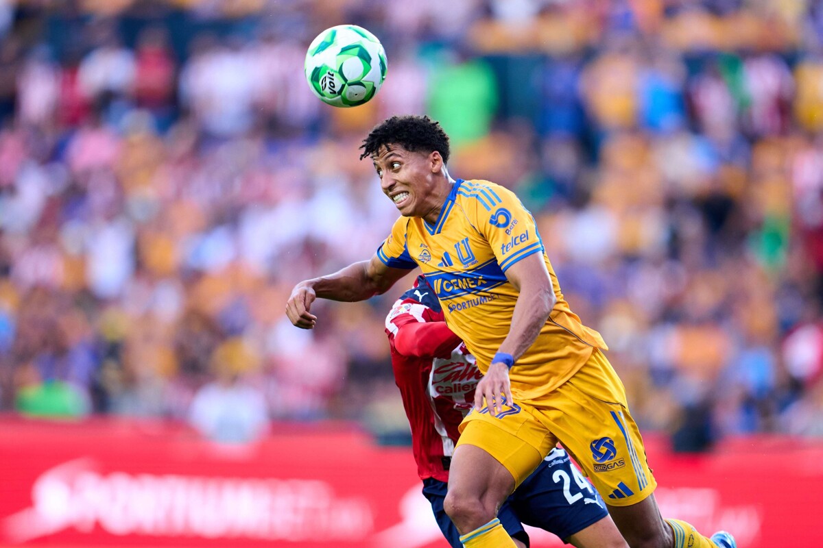 Ozziel Herrera at the Center of European Club Interest