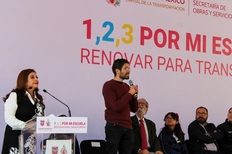 Mexico City Political Crisis: Deputy's Resignation Creates Headache for Ruling Party