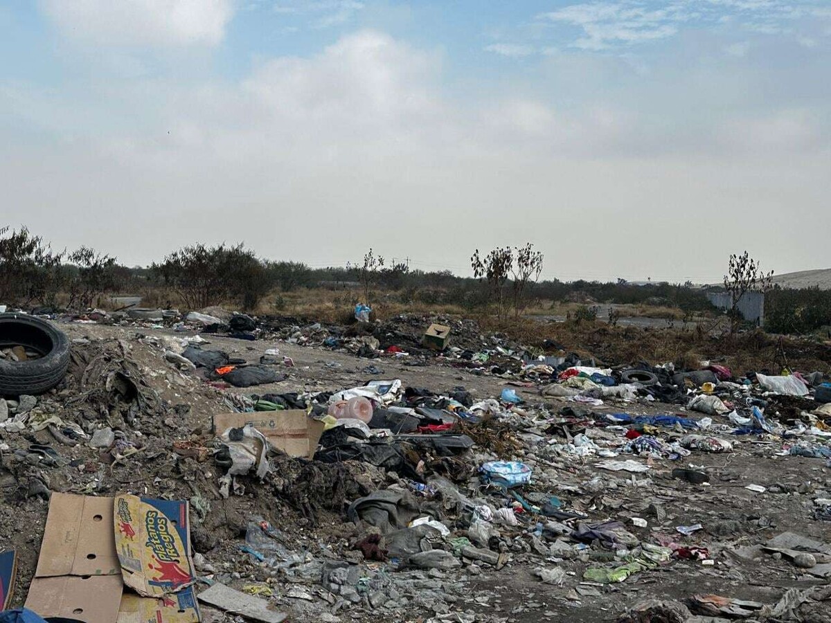 Жители требуют приостановки операций карьера