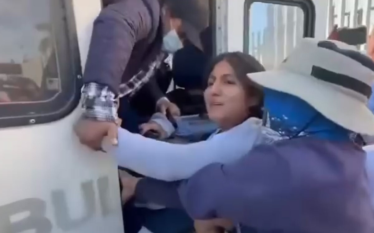 Five Detained After Violence in Oaxaca Congress