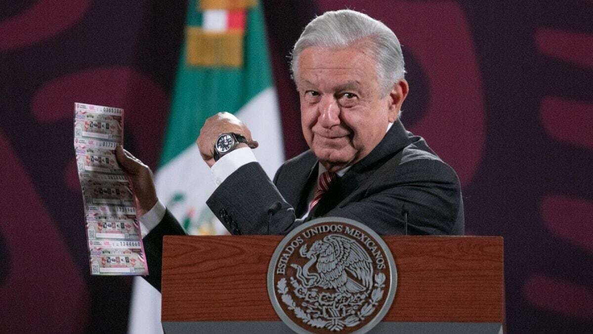 АМЛО розыгрыша часов на финальной пресс-конференции