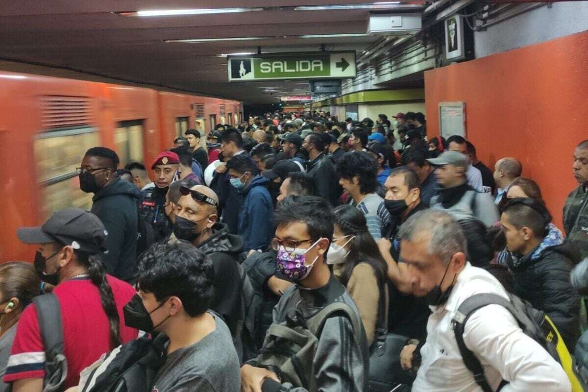 Metro CDMX Faces Significant Delays