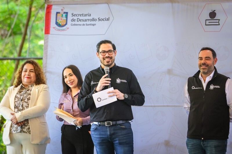 Santiago Mayor Launches Plastic Cap Drive for Childhood Cancer