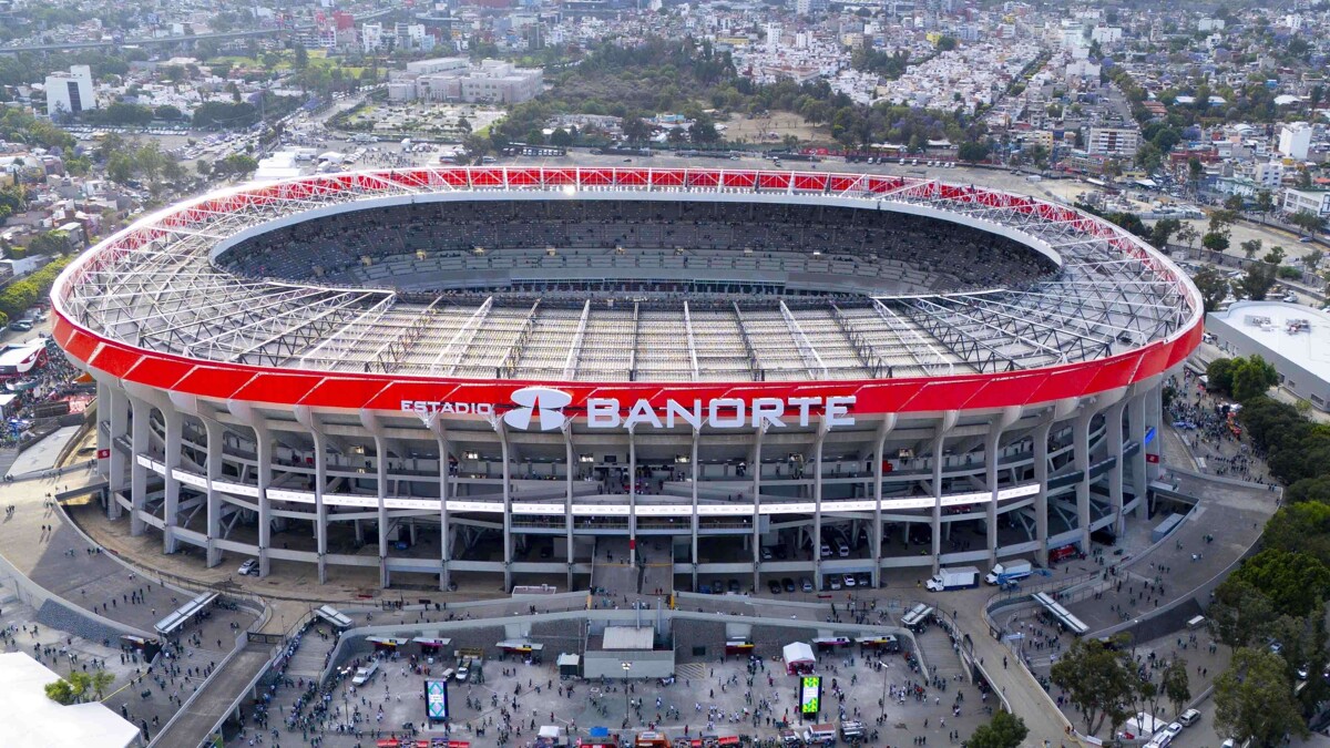 阿兹特克体育场开放因包厢所有者投诉而蒙上阴影