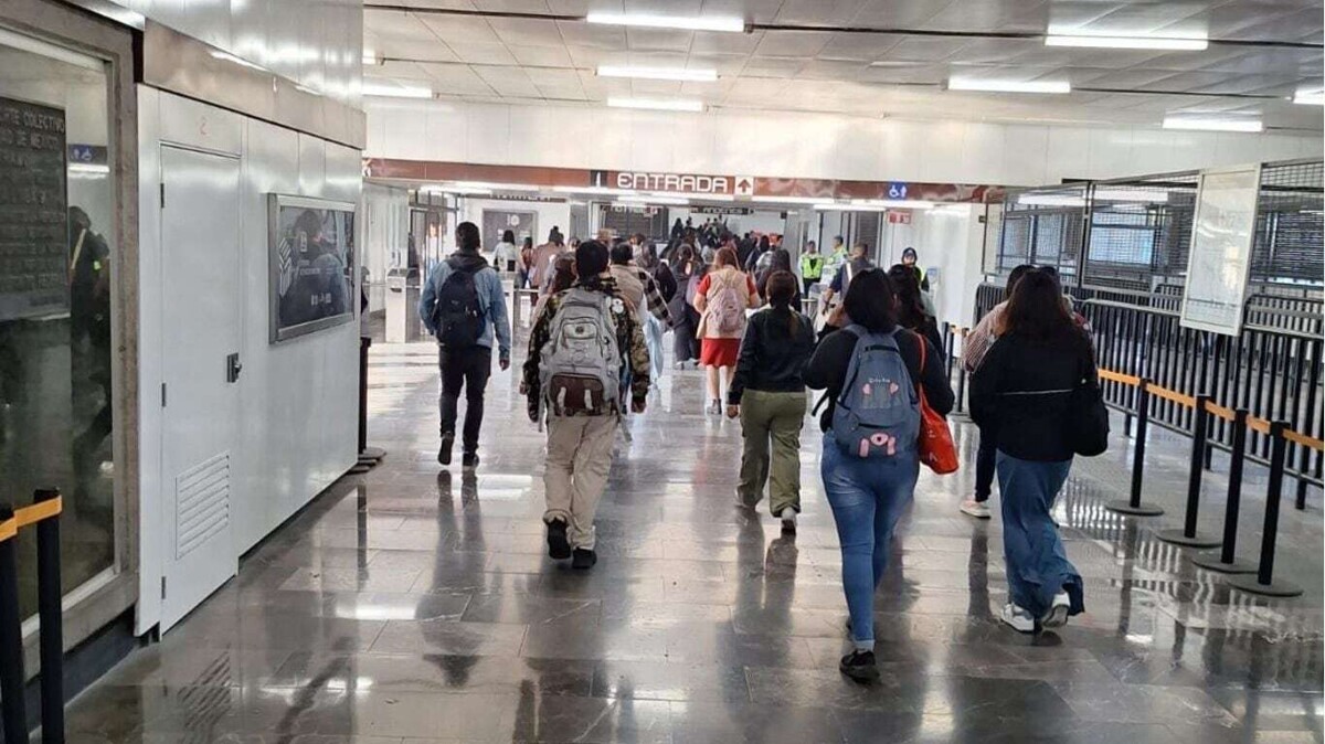 Short Circuit on Mexico City Metro Line 4