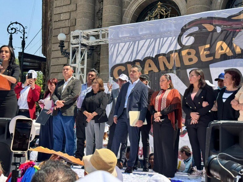 Mexico City Deputies Propose Recognizing Street Vending as Dignified Work
