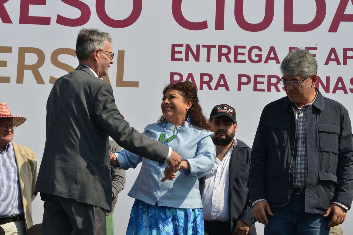 Launch of Universal Citizen Income Program in Mexico City