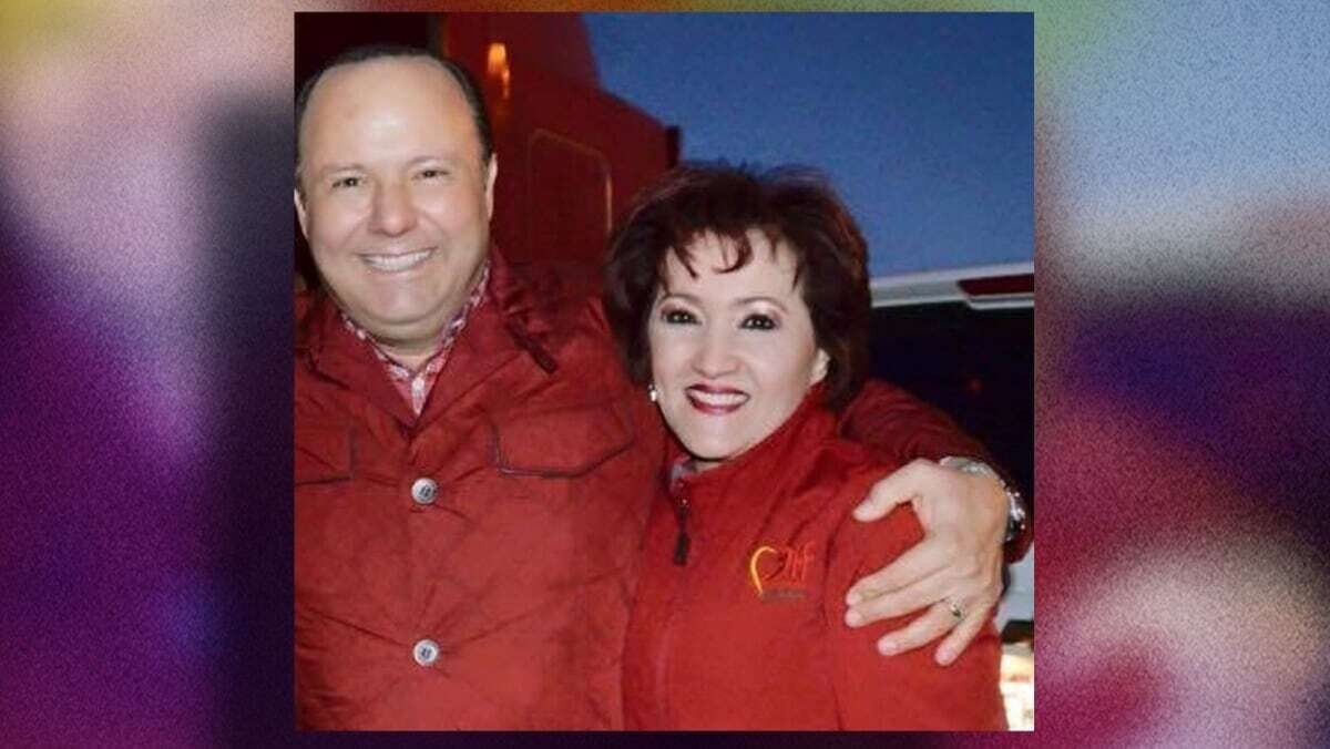 奇瓦瓦州前州长妻子面临两项逮捕令