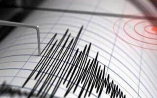 Strong 6.5 magnitude earthquake shakes central Mexico