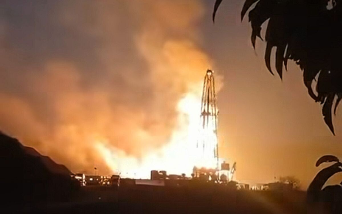 Fire at Oil Well in Veracruz