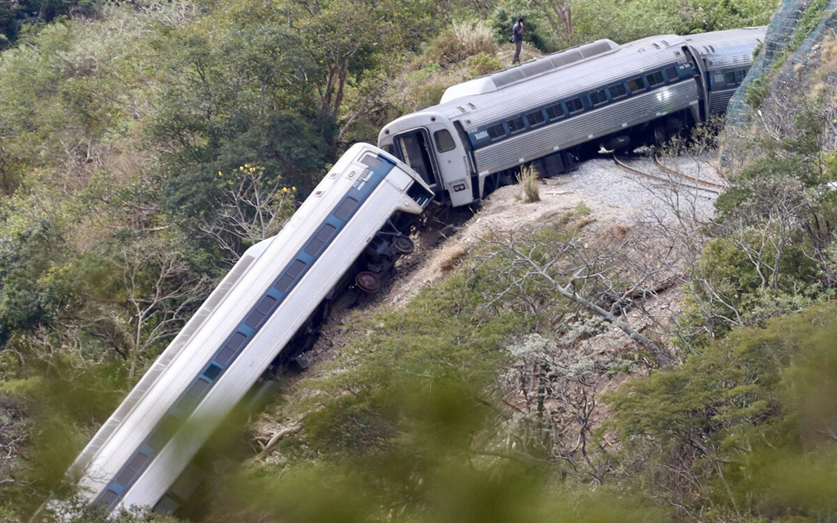 FGR Charges Three in Connection with Oaxaca Train Derailment