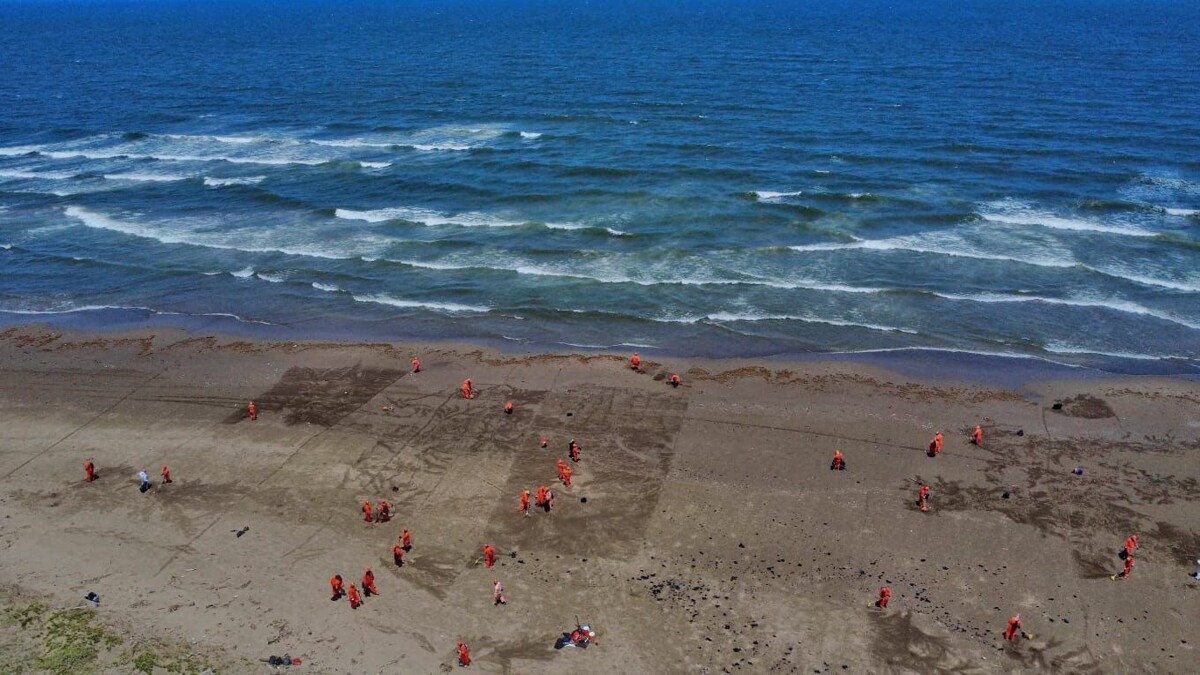 墨西哥开展检查以应对石油泄漏