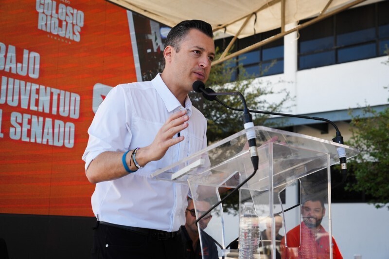 Senador critica administración en Santa Catarina