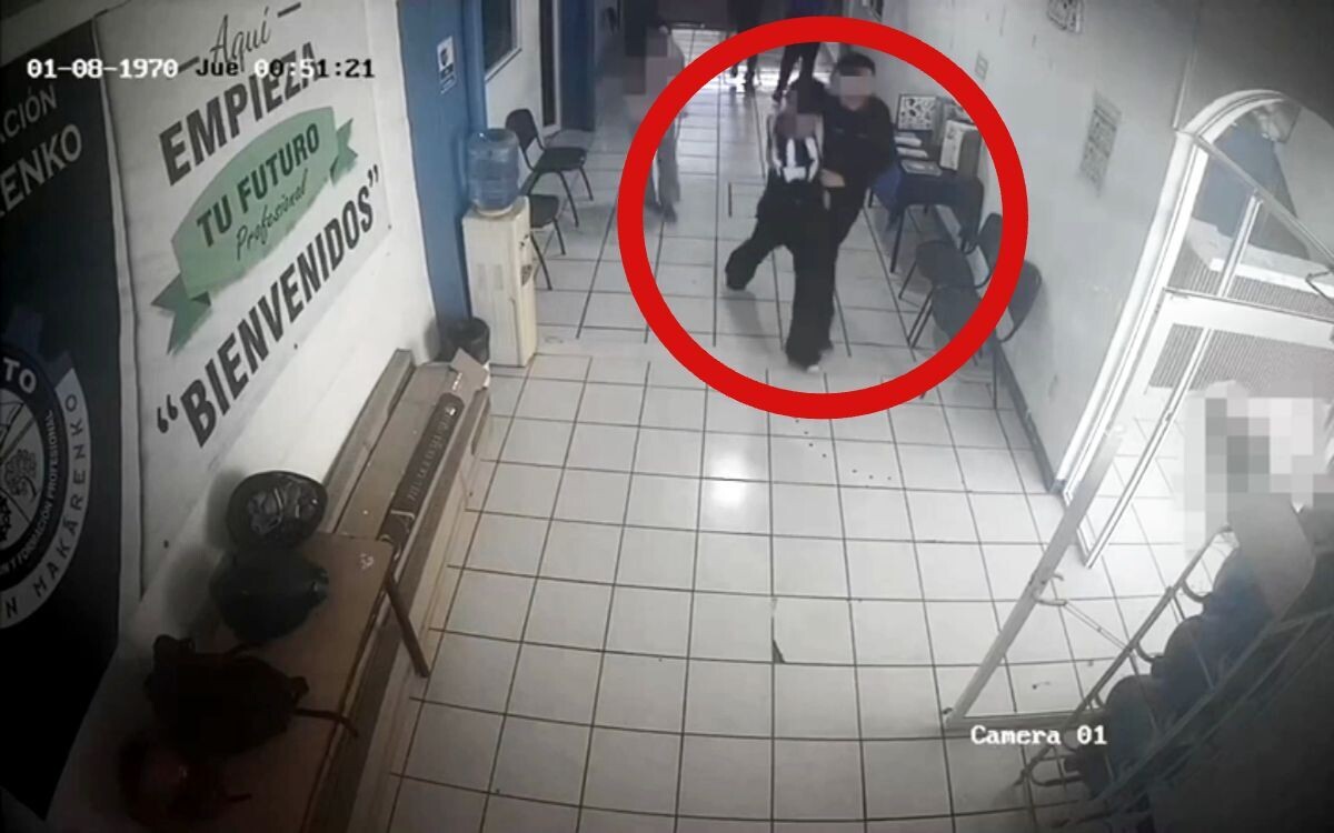 Подросток в Мичоакане застрелил двух учителей, прокуратура расследует происхождение оружия