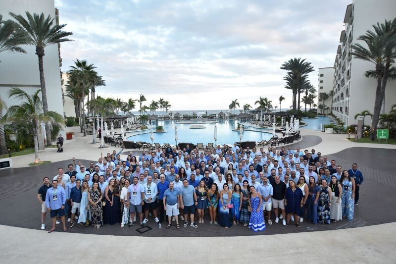 Более 90 ведущих компаний анализируют технологическое будущее на Axis Partner Summit 2026