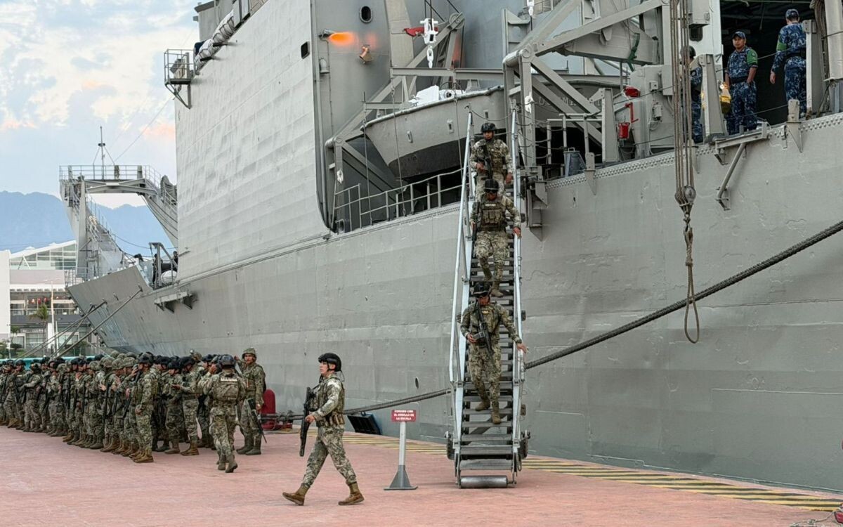 Mexican Navy deploys ship with Marines to Puerto Vallarta to boost security