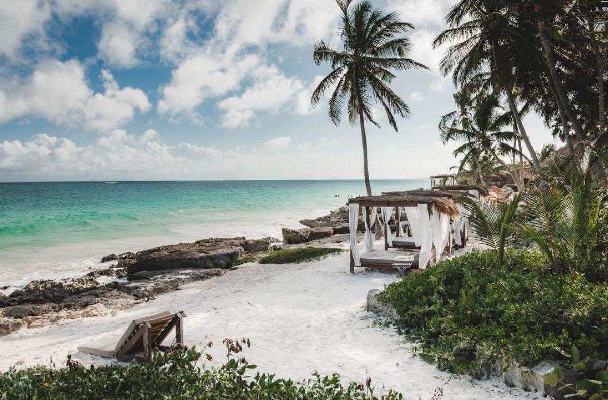 Profeco приостановила работу отеля Роберто Пасуэлоса в Тулуме из-за завышенных цен